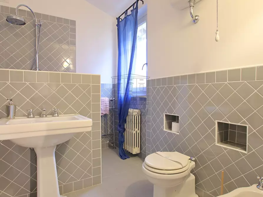 Immagine 15 di Villa in vendita  in Via della Chiesa X 466 a Lucca