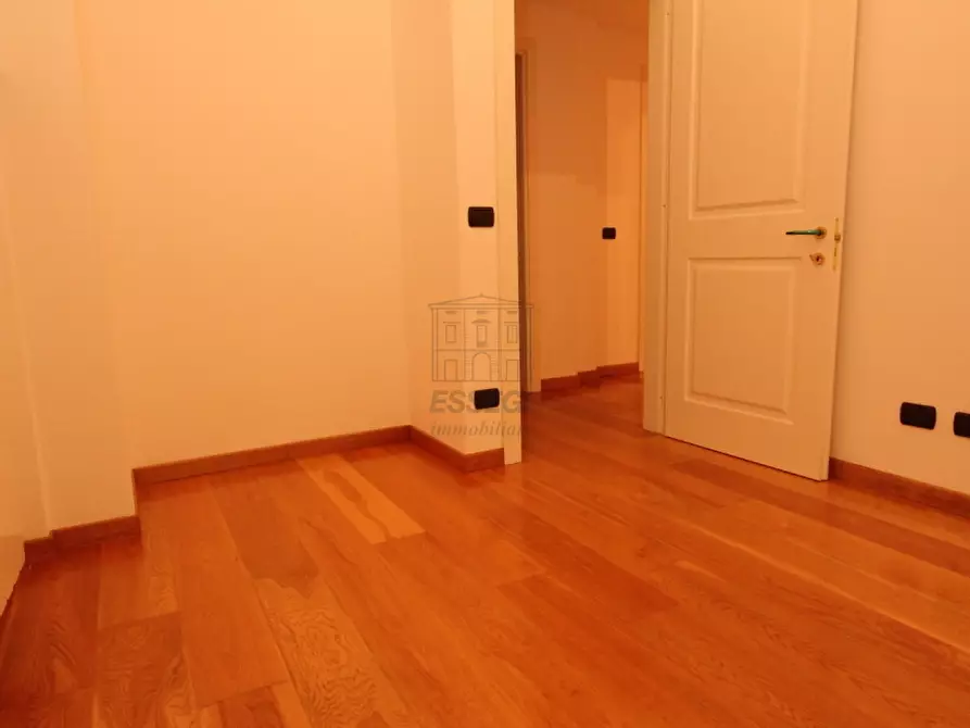 Immagine 6 di Appartamento in vendita  in Via Arcivescovato a Lucca