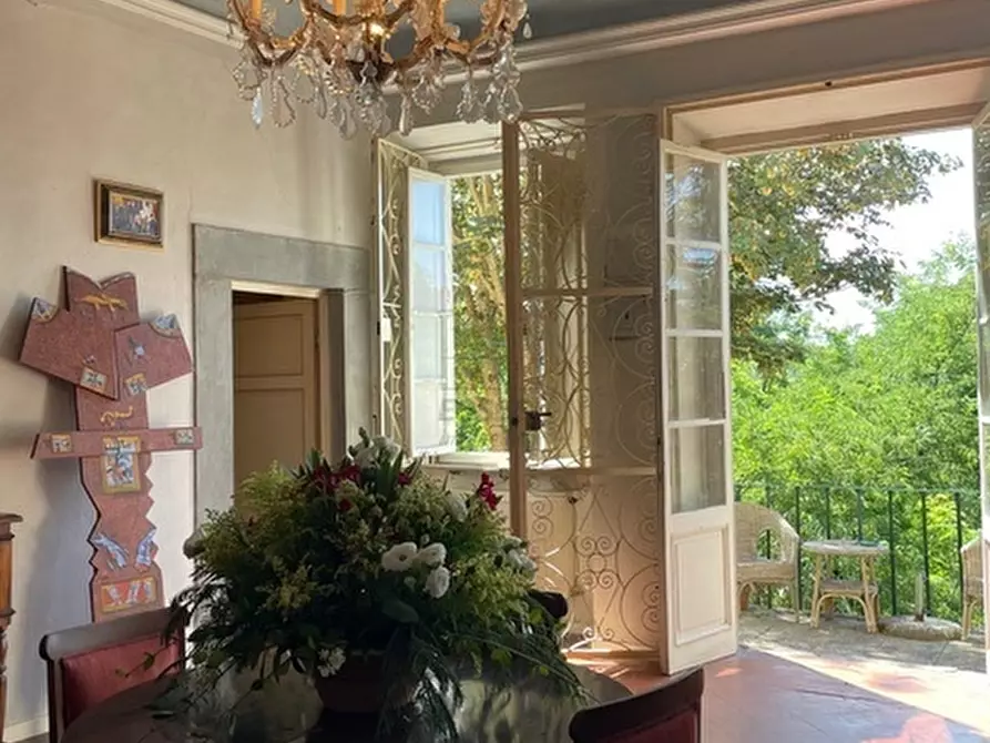 Immagine 16 di Villa in vendita  a Lucca