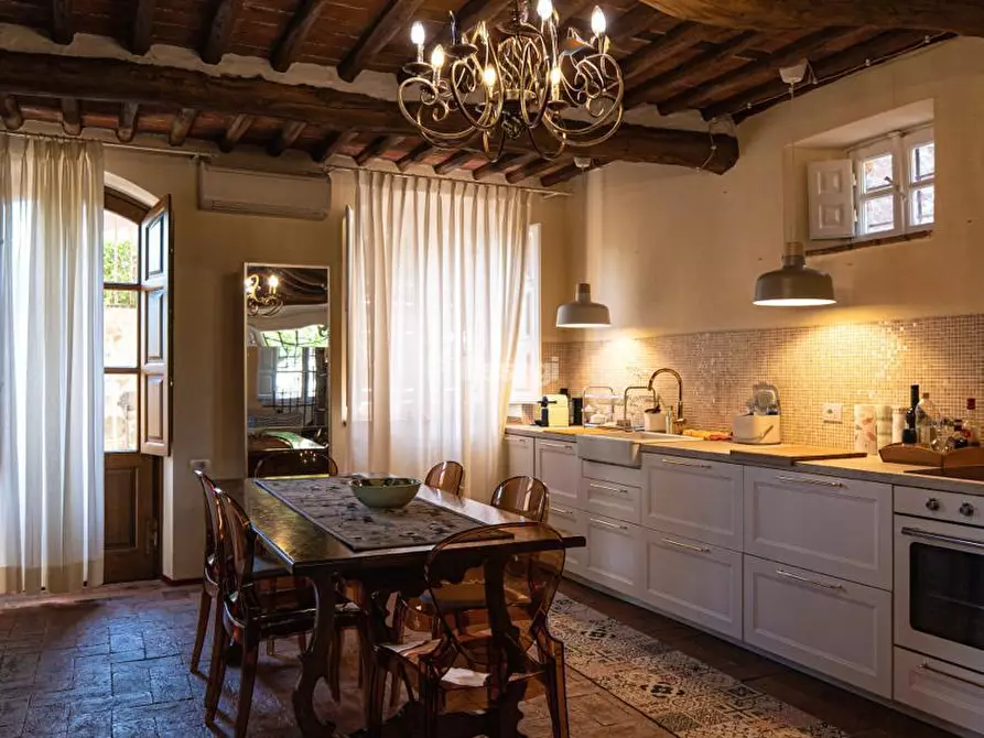 Immagine 44 di Rustico / casale in vendita  in Via di Mutigliano 1051/B a Lucca