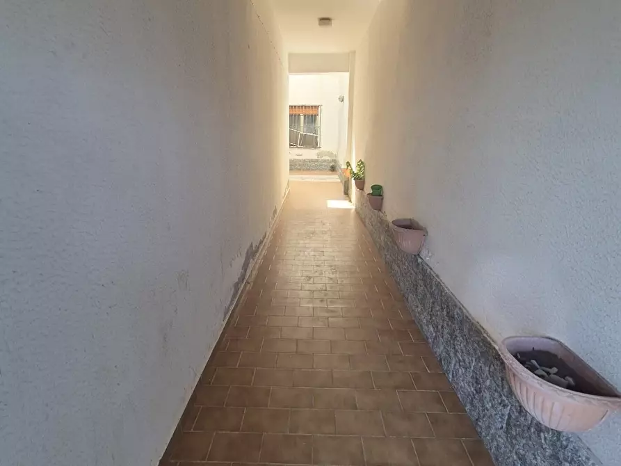 Immagine 19 di Trilocale in vendita  a Reggio Di Calabria