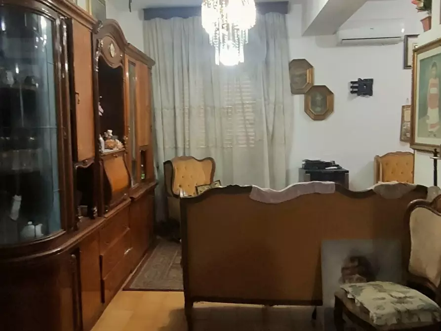 Immagine 11 di Trilocale in vendita  in Via P. Larizza 3 a Bova Marina