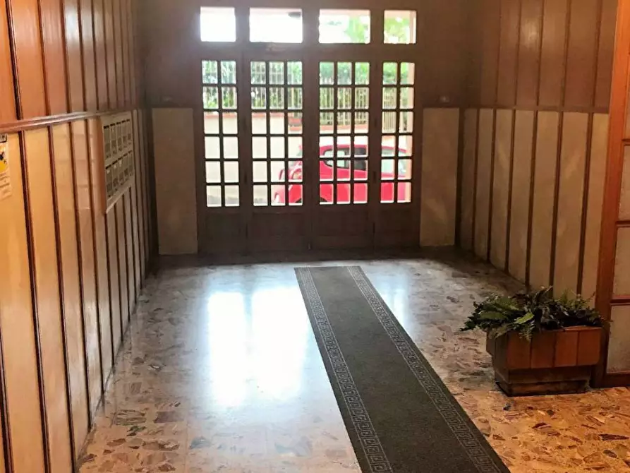 Immagine 11 di Pentalocale in vendita  in Via Cappuccinelli diramazione Zagarella a Reggio Di Calabria