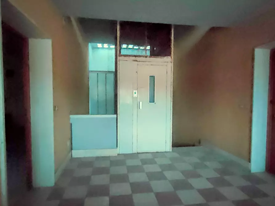 Immagine 17 di Mansarda in vendita  in Via Monte Cucco a Bova Marina