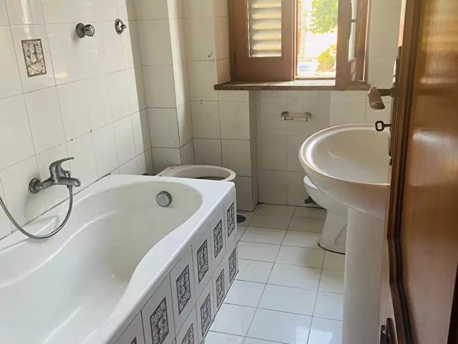 Immagine 2 di Trilocale in vendita  in Via Guglielmo Marconi 9 a Reggio Di Calabria