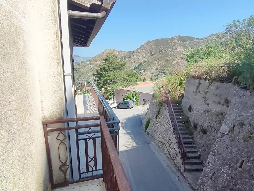 Immagine 11 di Appartamento in vendita  in VIA SAN COSTANTINO a Bova