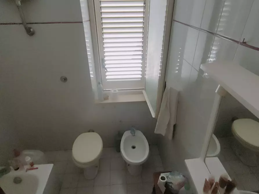 Immagine 12 di Quadrilocale in vendita  a Bova Marina