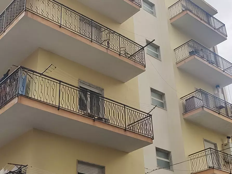 Immagine 1 di Pentalocale in affitto  in via calveri 65 a Reggio Di Calabria
