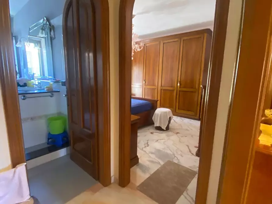 Immagine 16 di Pentalocale in vendita  in Viale Aldo Moro 15 a Bova Marina