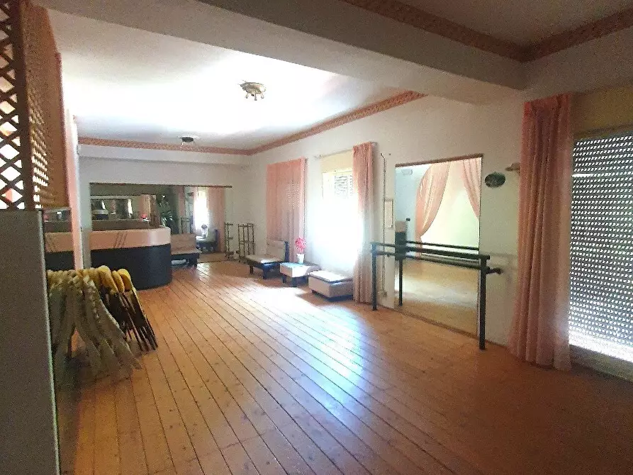 Immagine 1 di Trilocale in vendita  in Eremo Condera Diramazione Postorino 16 a Reggio Di Calabria