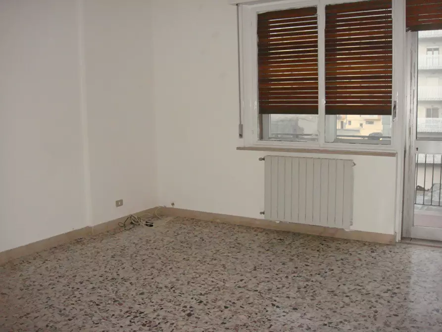 Immagine 10 di Quadrilocale in vendita  in Via Sbarre Centrali 574 a Reggio Di Calabria