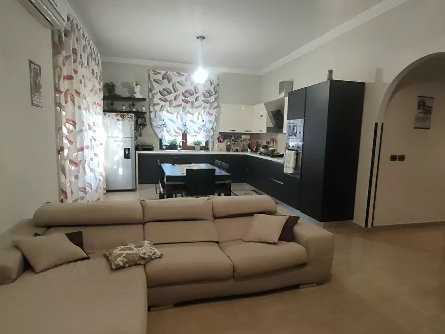 Immagine 1 di Pentalocale in vendita  in Via Abate Sant'Elia 26 a Reggio Di Calabria