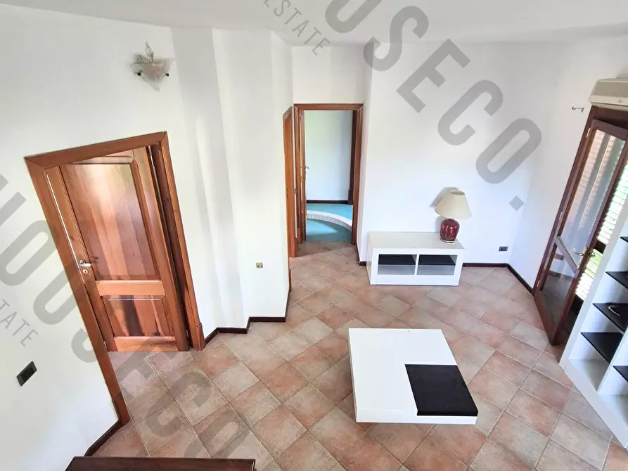 Immagine 4 di Villa in vendita  in Via del Pesco Fiorito a Quartu Sant'elena