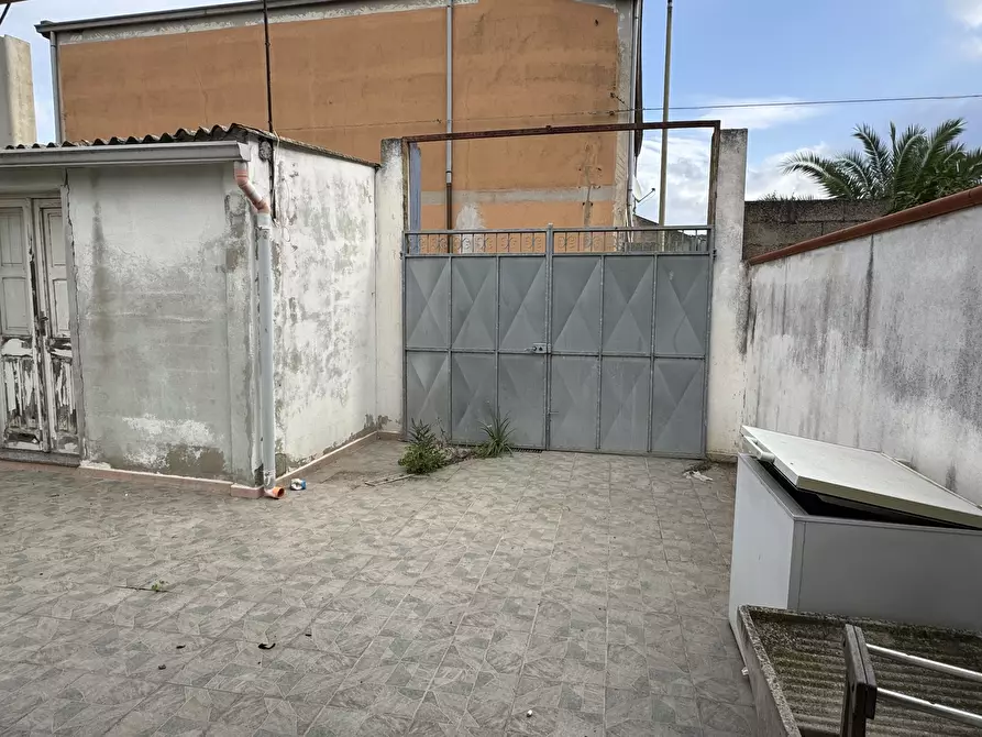 Immagine 2 di Casa indipendente in vendita  a Decimoputzu