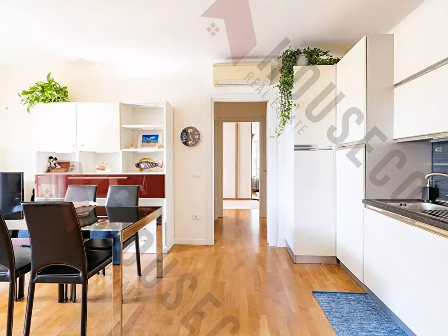 Immagine 6 di Appartamento in vendita  in Via Italia a Quartu Sant'elena