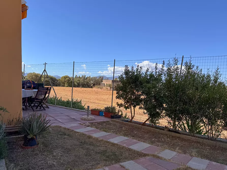 Immagine 20 di Appartamento in vendita  a Uta