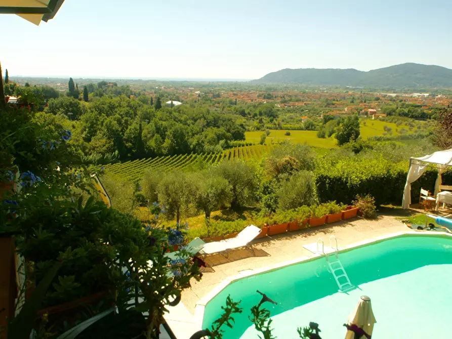 Immagine 3 di Casa indipendente in vendita  a Castelnuovo Magra