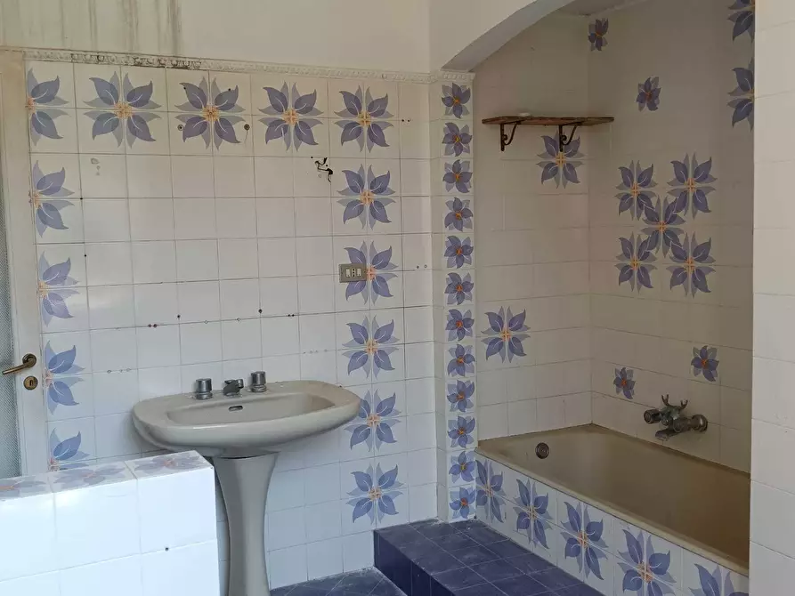 Immagine 30 di Terratetto in vendita  a Ameglia