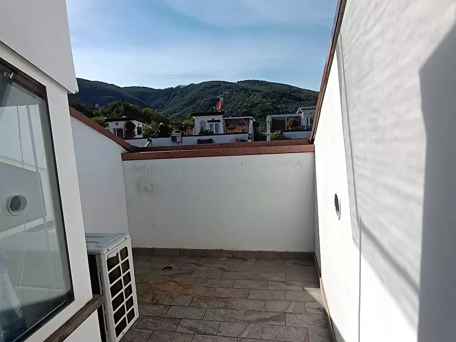 Immagine 6 di Mansarda in vendita  a Ameglia