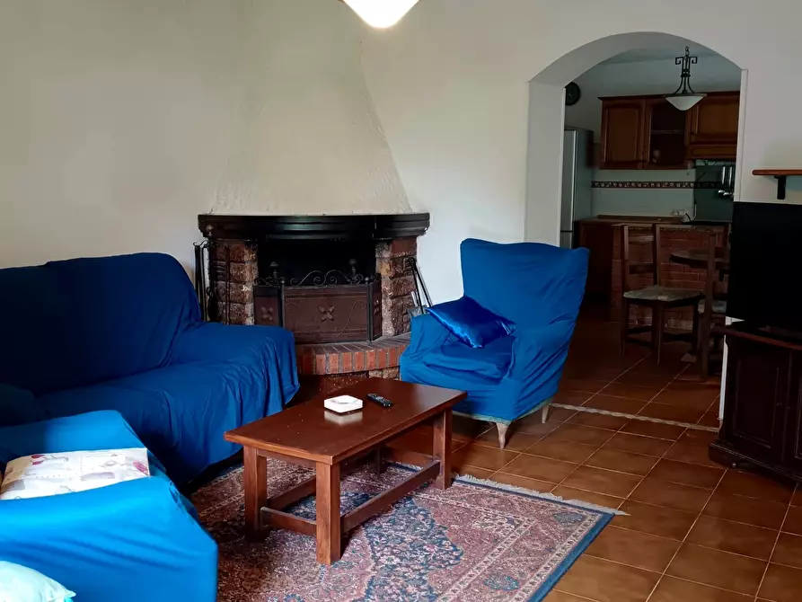 Immagine 5 di Porzione di casa in vendita  a Ameglia