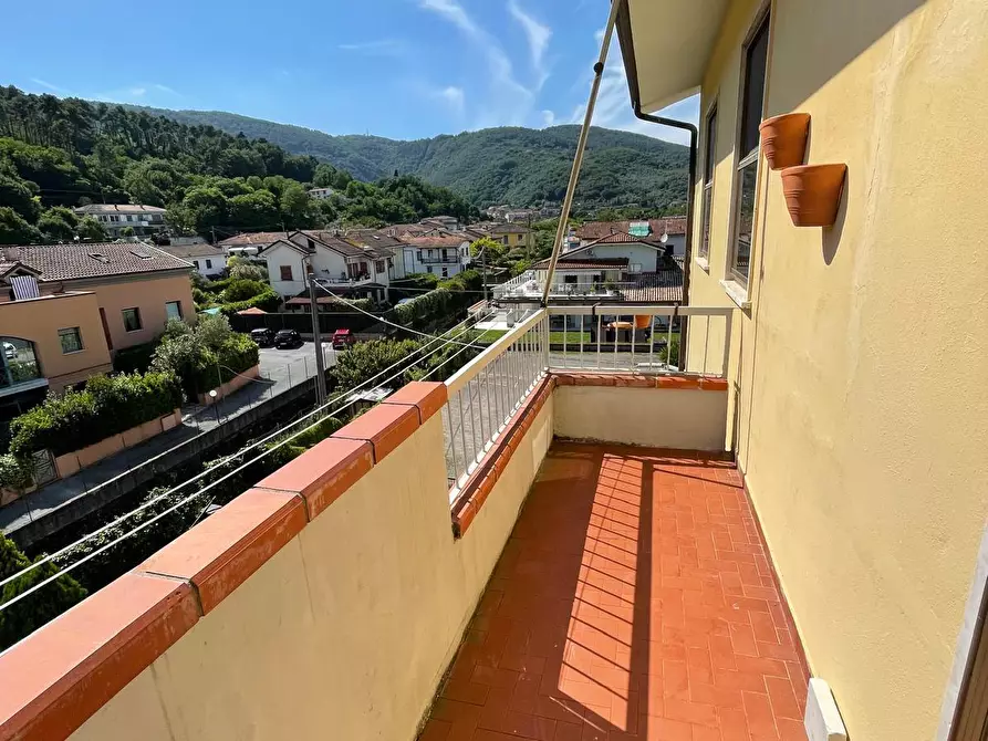 Immagine 10 di Bilocale in vendita  a Ameglia