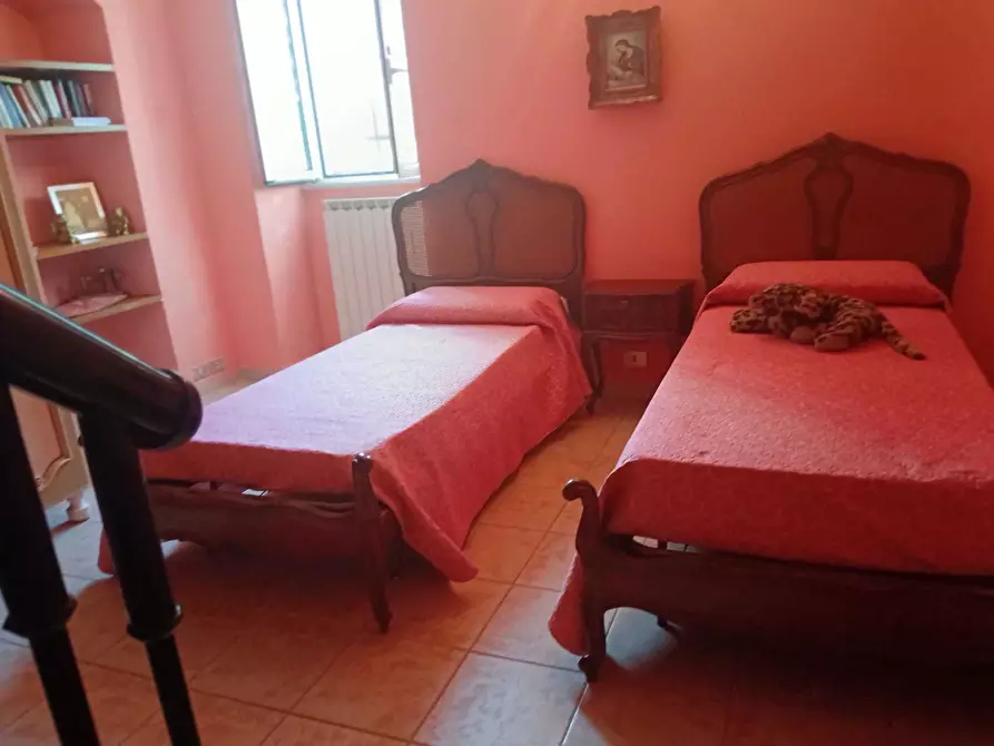 Immagine 20 di Porzione di casa in vendita  a Ameglia