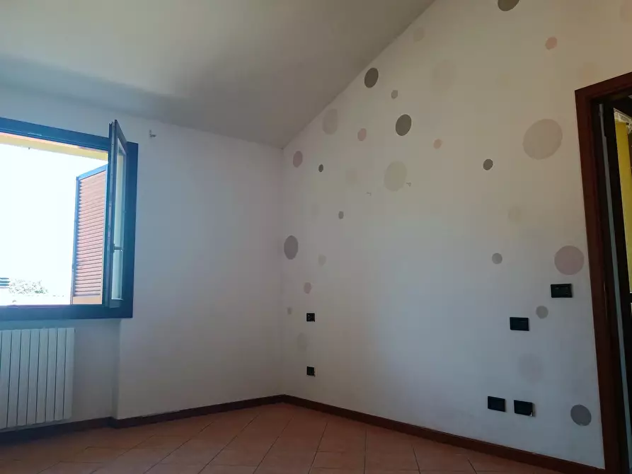 Immagine 15 di Quadrilocale in vendita  a Ameglia