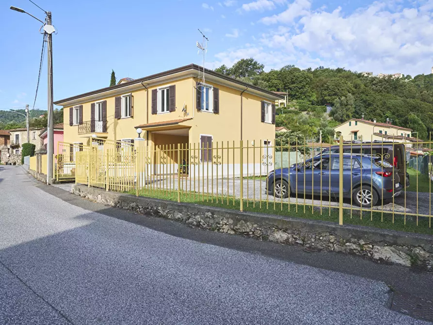 Immagine 1 di Casa bifamiliare in vendita  a Arcola