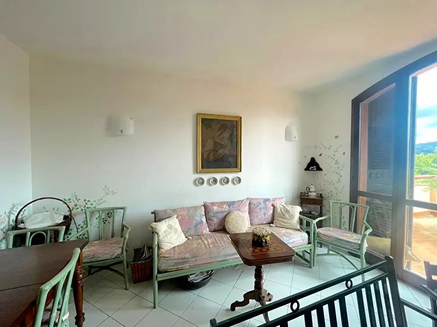 Immagine 4 di Pentalocale in vendita  a Ameglia