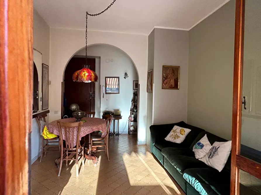 Immagine 2 di Quadrilocale in vendita  a Carrara