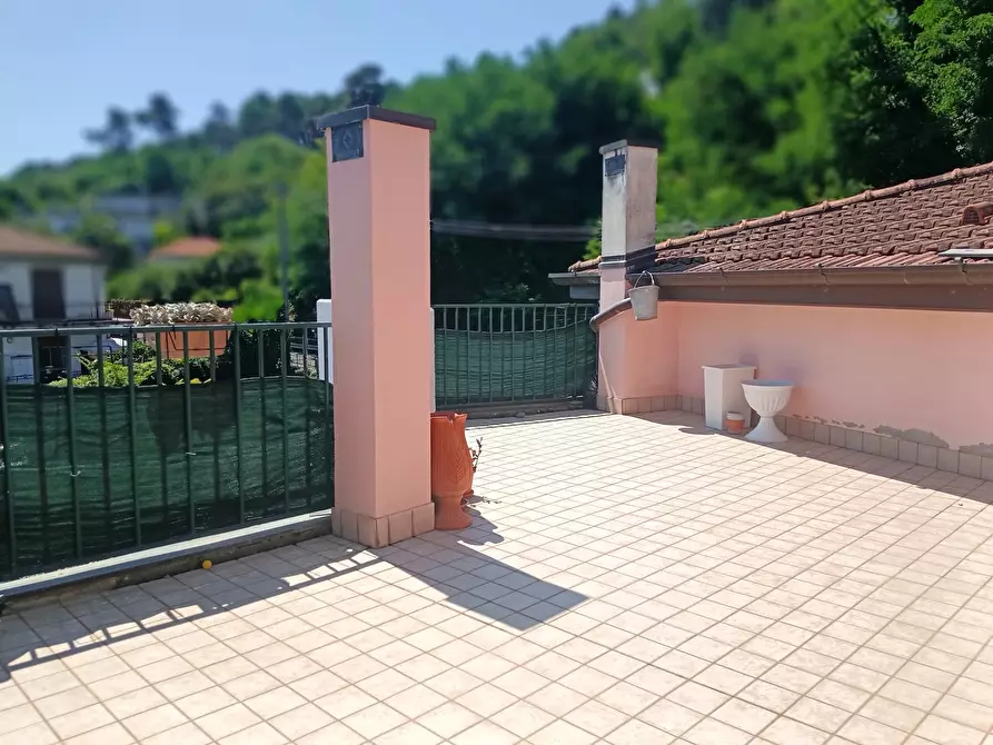 Immagine 6 di Quadrilocale in vendita  a Ameglia