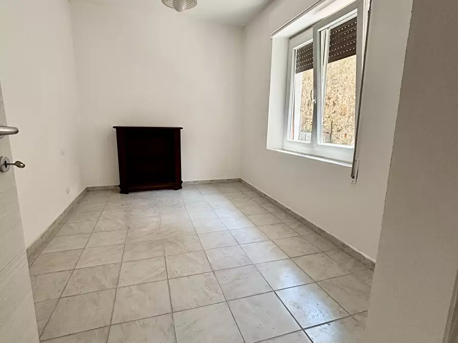 Immagine 10 di Casa semindipendente in vendita  a Ameglia