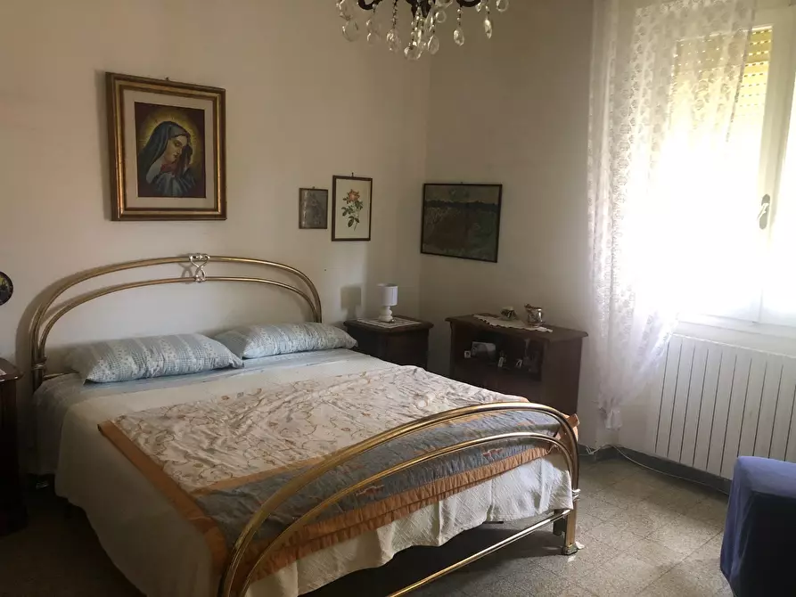 Immagine 8 di Quadrilocale in vendita  a Ameglia