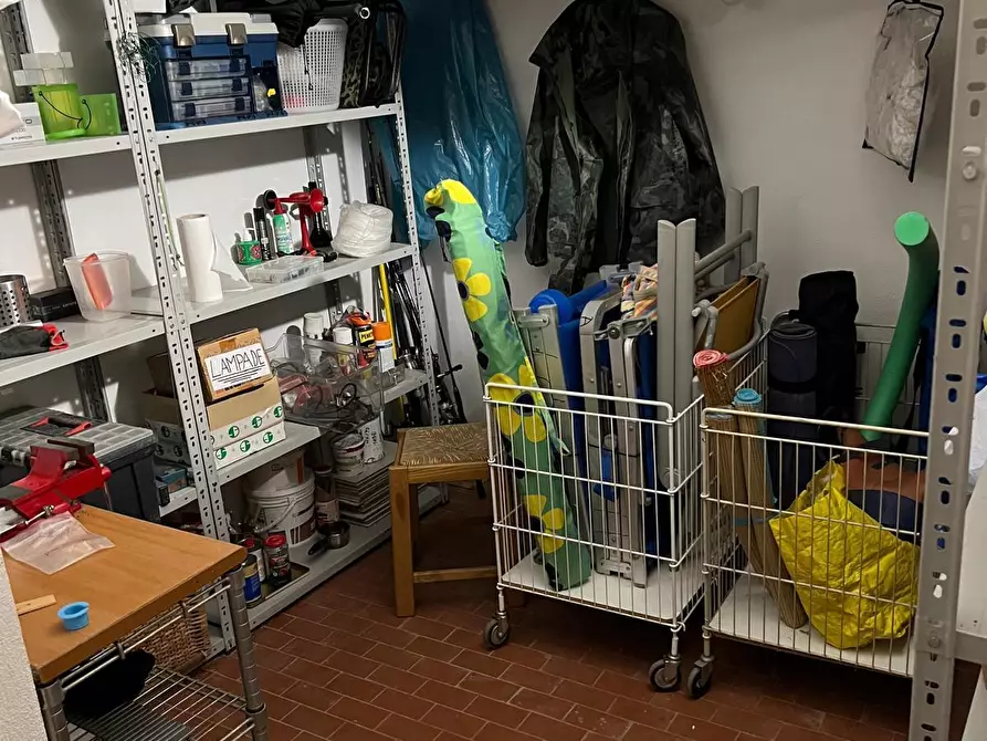 Immagine 11 di Appartamento in vendita  a Ameglia