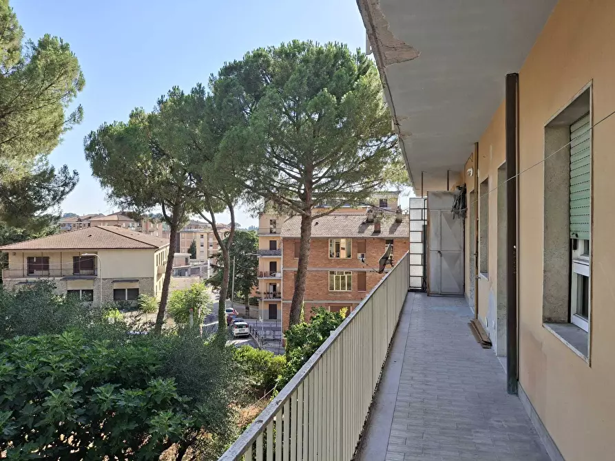 Immagine 16 di Quadrilocale in affitto  in Via della Pallotta 14 a Perugia
