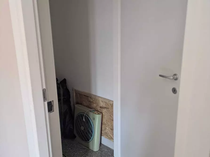 Immagine 18 di Casa semindipendente in affitto  a Carrara