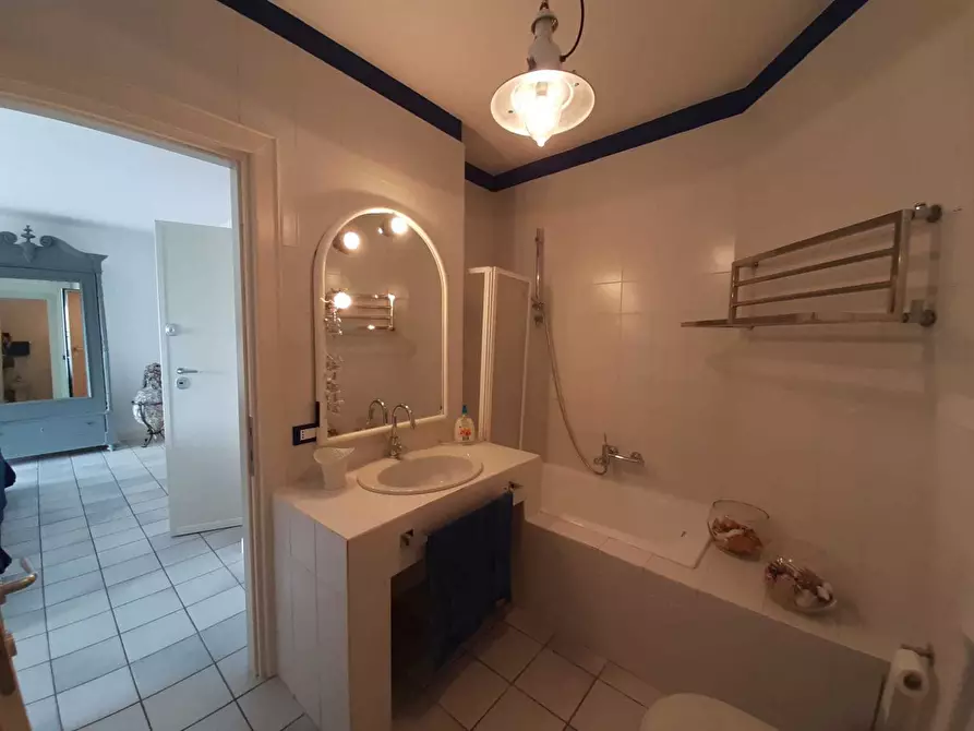 Immagine 11 di Appartamento in affitto  in VIA SANTA TERESA 26 a Lerici