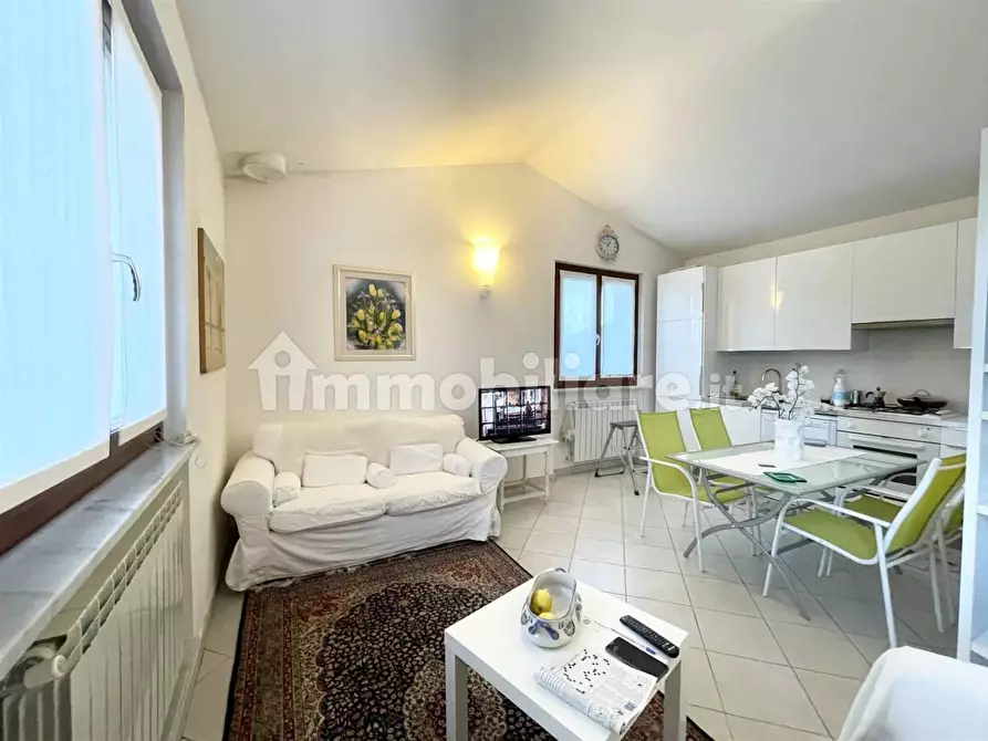 Immagine 16 di Villetta a schiera in vendita  in Via Pecorina a Sarzana