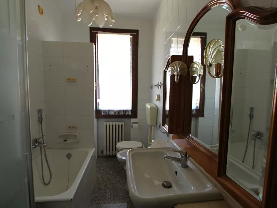 Immagine 23 di Appartamento in vendita  in Via zanasi a Valsamoggia