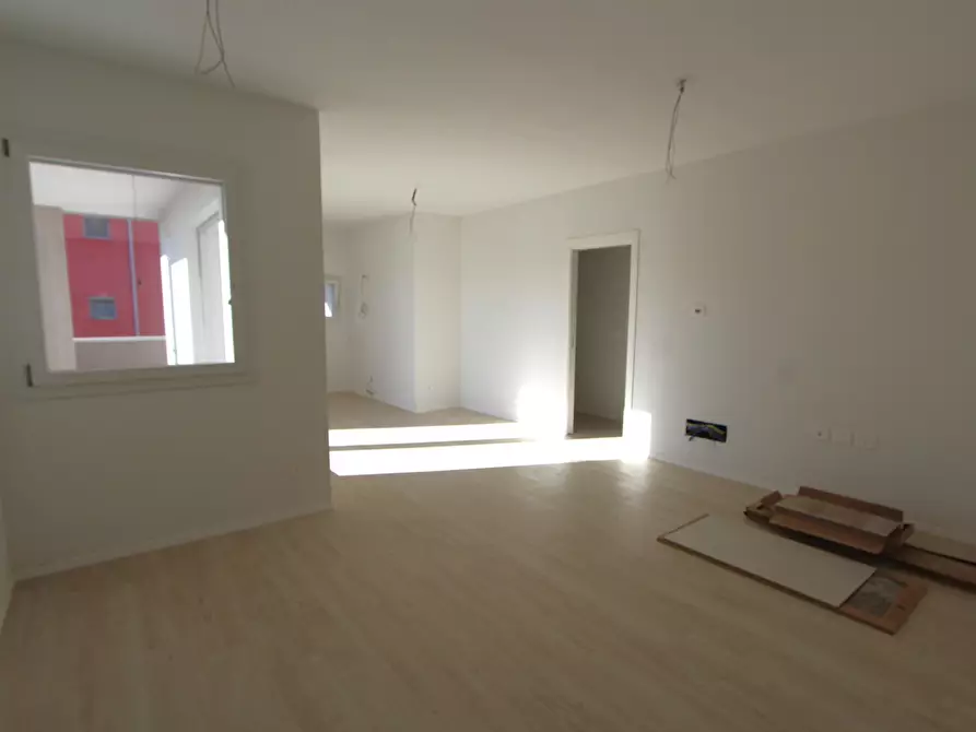 Immagine 6 di Appartamento in vendita  in Via dalla Chiesa Carlo Alberto a Valsamoggia