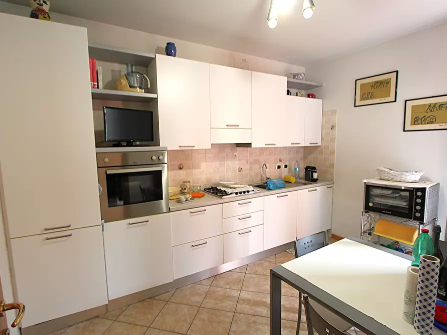 Immagine 5 di Appartamento in vendita  in Via Giuseppe Mazzini 34 a Valsamoggia