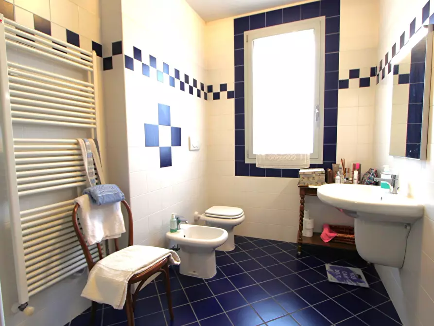 Immagine 13 di Appartamento in vendita  in Piazza Lorenzo D' Auria 3 a Valsamoggia