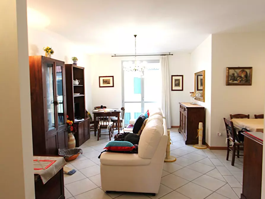 Immagine 25 di Appartamento in vendita  in Piazza Lorenzo D' Auria 3 a Valsamoggia