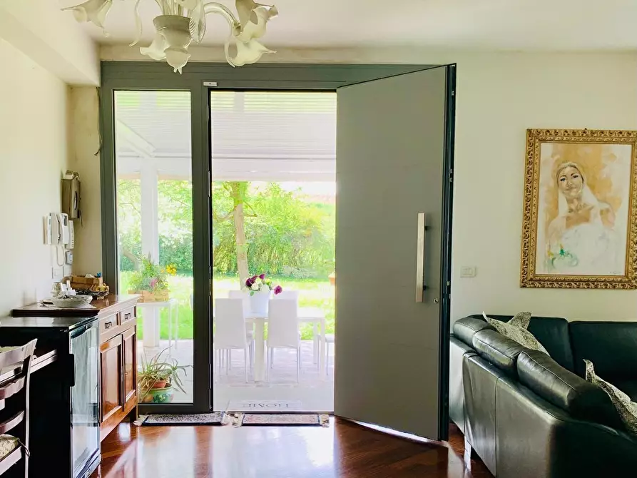 Immagine 16 di Villa in vendita  in SP76 17 a Valsamoggia