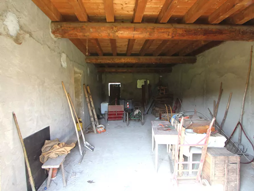 Immagine 46 di Porzione di casa in vendita  in Viale M. di Canossa a Valsamoggia