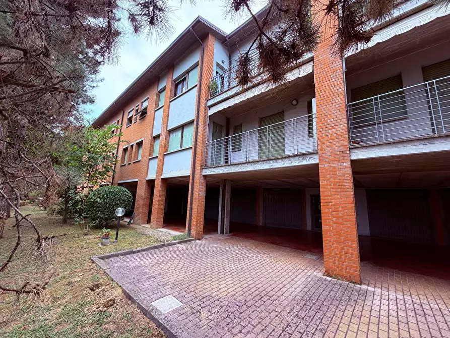 Immagine 37 di Appartamento in vendita  in Via Ugo la Malfa 15 a Valsamoggia