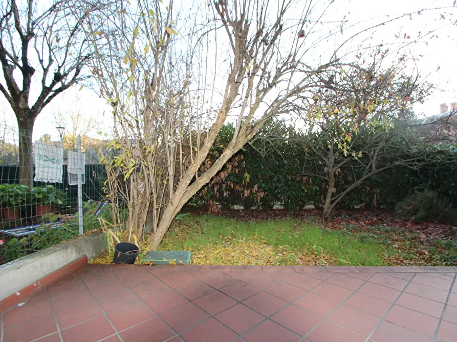 Immagine 17 di Villetta a schiera in vendita  in Via Pietro Nenni 26 a Valsamoggia