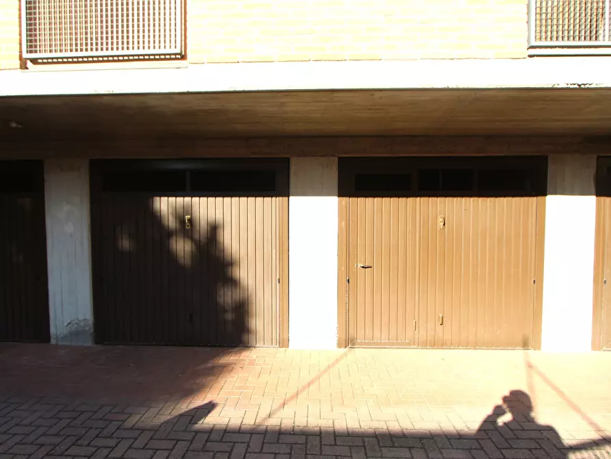 Immagine 15 di Appartamento in vendita  in Viale dell'Indipendenza a Valsamoggia