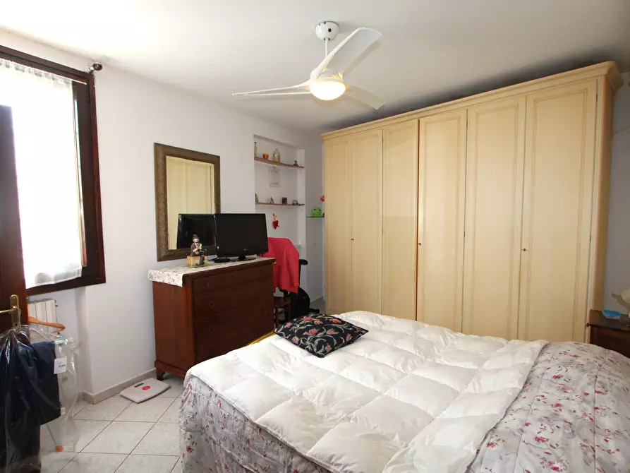 Immagine 11 di Appartamento in vendita  in via montebudello a Valsamoggia