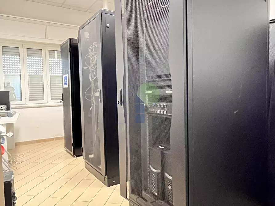 Immagine 5 di Ufficio in vendita  in Via L. da Vinci 35 a Livorno